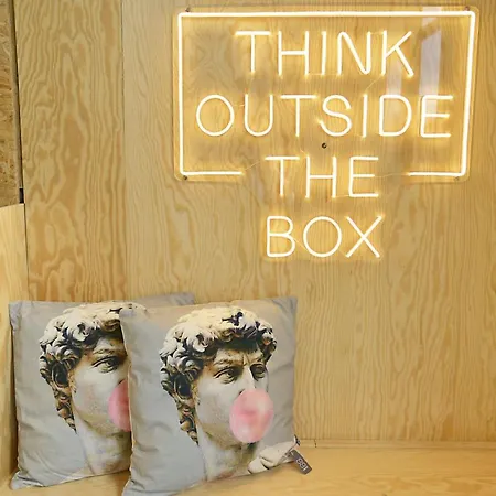 Le Du Designer Bed & Breakfast 3*