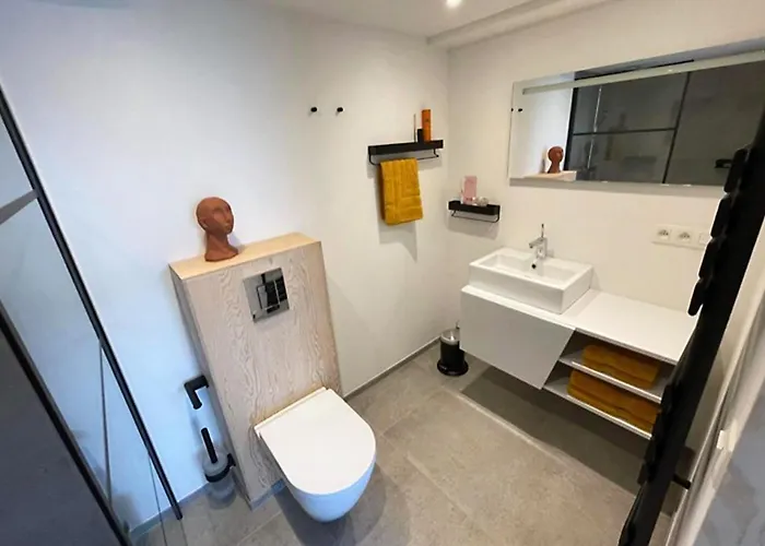 Le Du Designer Bed & Breakfast 3*